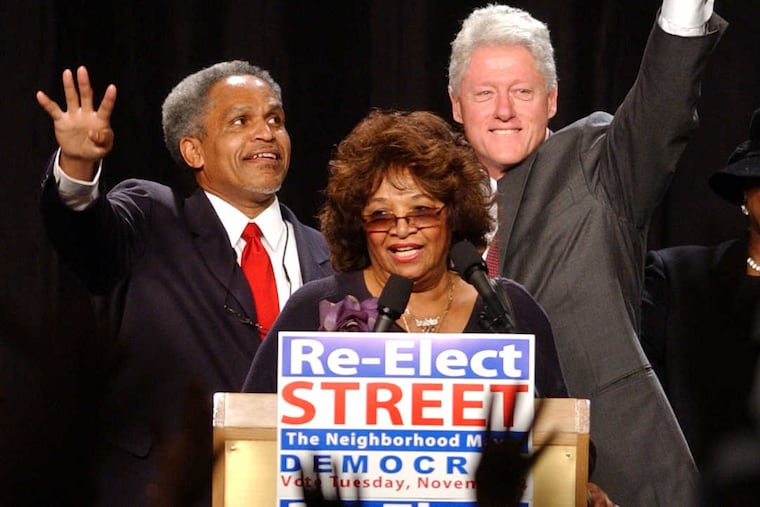 Mary Mason introduces then-Philly Mayor John Street, left, and former President Bill Clinton during a rally to help re-elect Street at the Marriott Hotel in Philadelphia on Oct. 31, 2003.