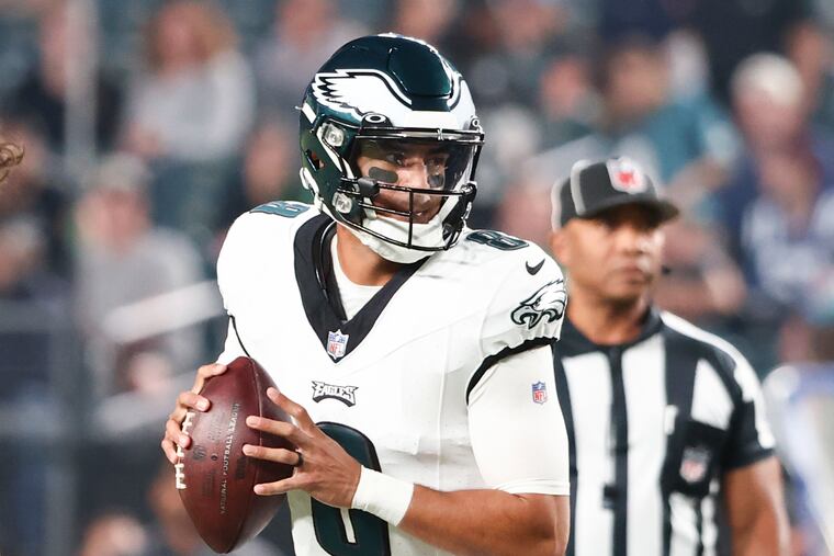 Marcus Mariota holds the football in the first quarter against the Indianapolis Colts in a preseason game on Thursday, August 24, 2023 in Philadelphia.