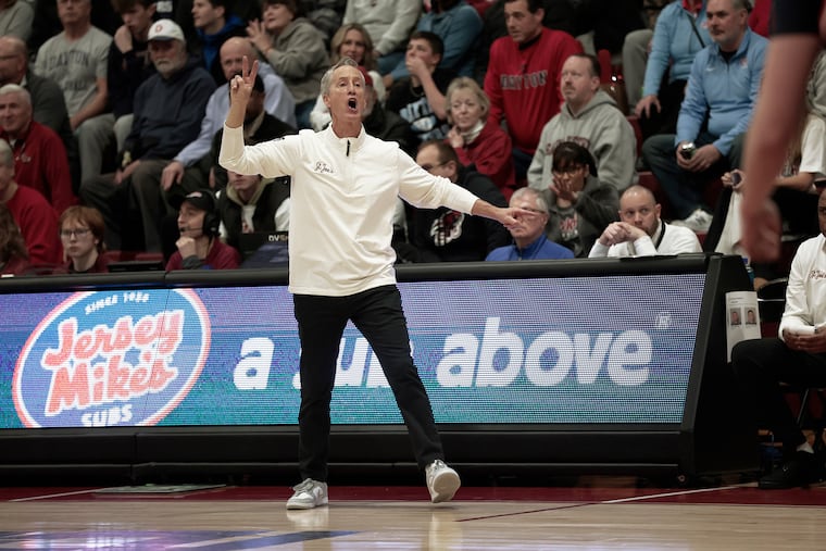 Steve Donahue led St. Joe's to a 24-12 finish this season.