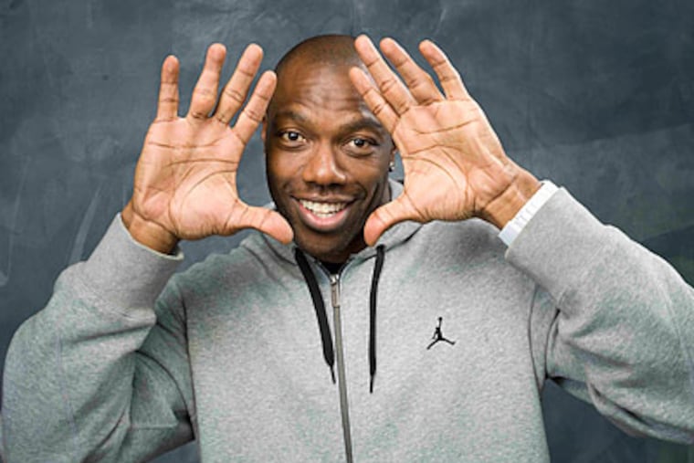 Terrell Owens held a workout Tuesday in hopes of attracting offers from NFL teams. (Victoria Will/AP)