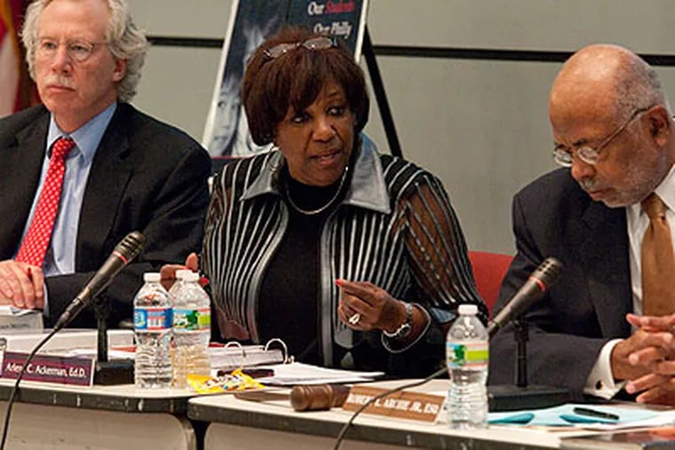 Superintendent Arlene C. Ackerman (center) with member Joseph Dworetzky (left) and Chair Robert L. Archie Jr. at the school commission meeting. (Ron Tarver / Staff Photographer)