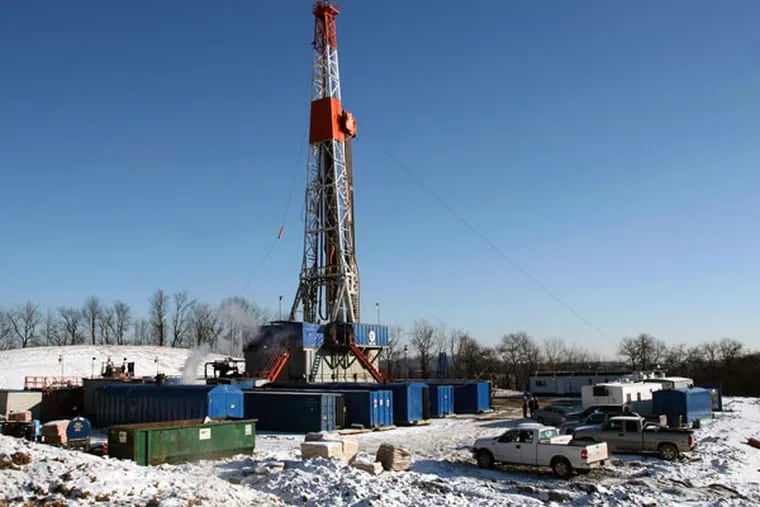 Shown is a Range Resources drilling rig in Canonsburg, Pa., on
Wednesday, Jan. 24, 2008. (AP Photo/Andrew Rush)
