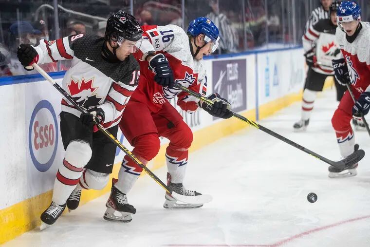 Elliot Desnoyers (Canada) was one of three Flyers participating at the 2022 World Junior Championship prior to its cancelation on Wednesday.