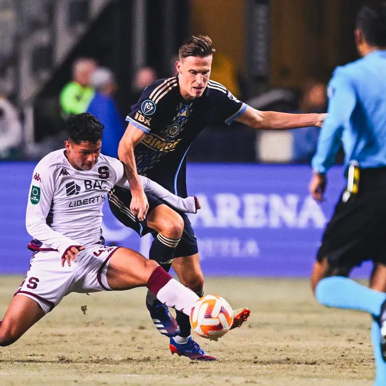 Jack Elliott (center) will miss the Union's next Concacaf Champions Cup game after earning a red card vs. Saprissa on Tuesday.