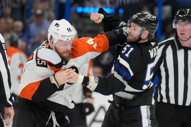 Philadelphia Flyers left wing Nic Deslauriers fought Austin Watson in the first period of Saturday's loss.