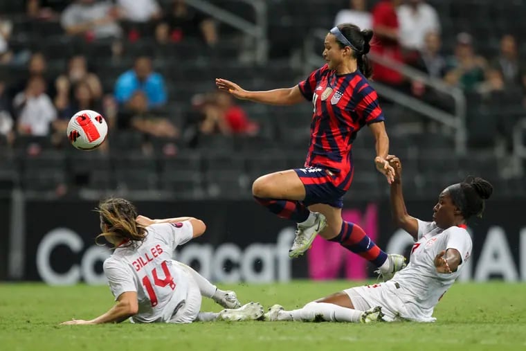 Sophia Smith (center) and the U.S. women's soccer team will face Canada for the first time since the final of this past summer's Concacaf women's championship tournament.