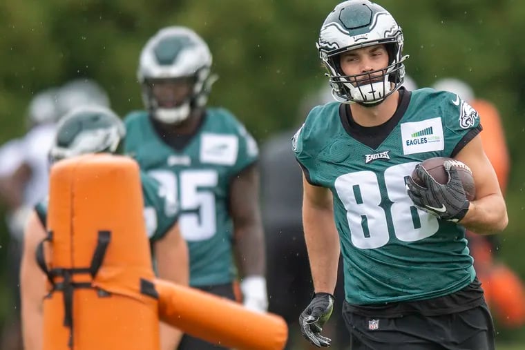 Dallas Goedert during practice on Thursday. The fourth-year tight end goes into the 2021 season looking for a new contract with the Eagles.