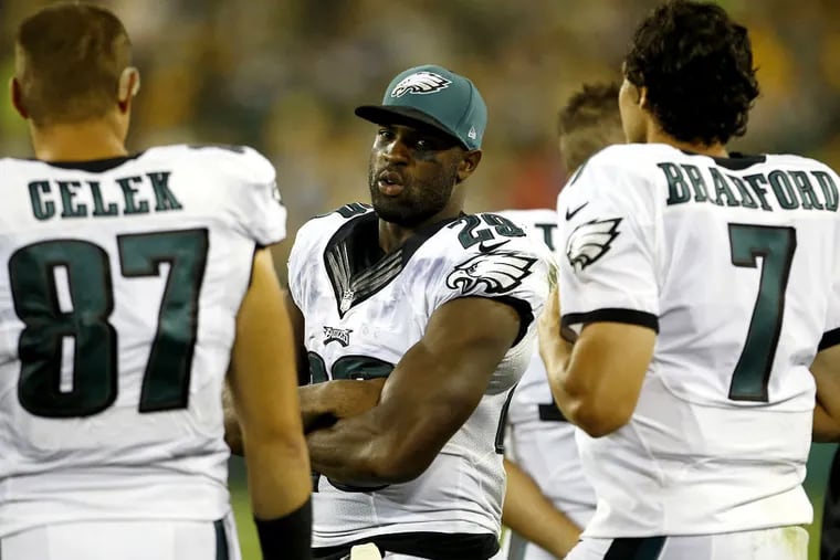 New Eagles DeMarco Murray and Sam Bradford join longtime tight end Brent Celek on the offense.
