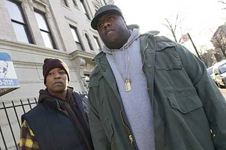 Jamal Woolard, left, plays the superstar ’90s rapper. "Notorious" is an engaging enough biopic, but it lacks depth and skirts the essential tragedy of Biggie.