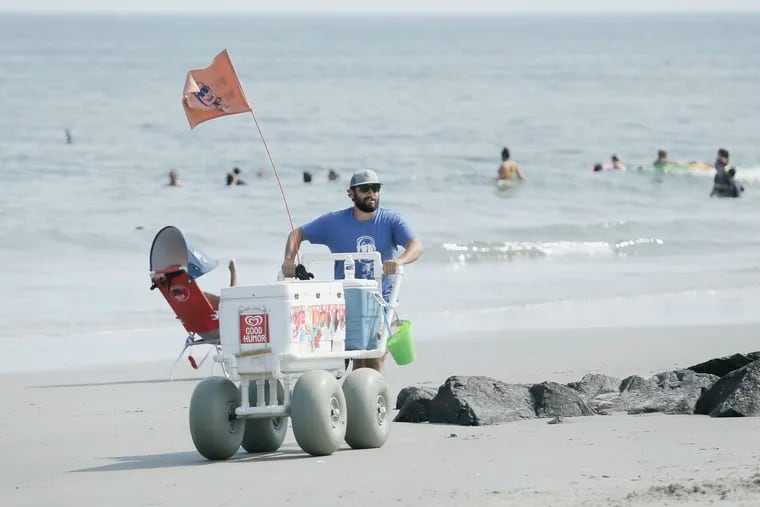 Fudgy Wudgy Ryan McNesby sells his frozen treats on the beach in Sea Isle City.