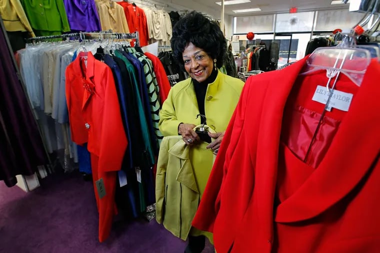 Connie Baker is closing her once-popular Sans Appelle boutique inside the Cheltenham Mall, but
she’s going to try the pop-up route on City Avenue.