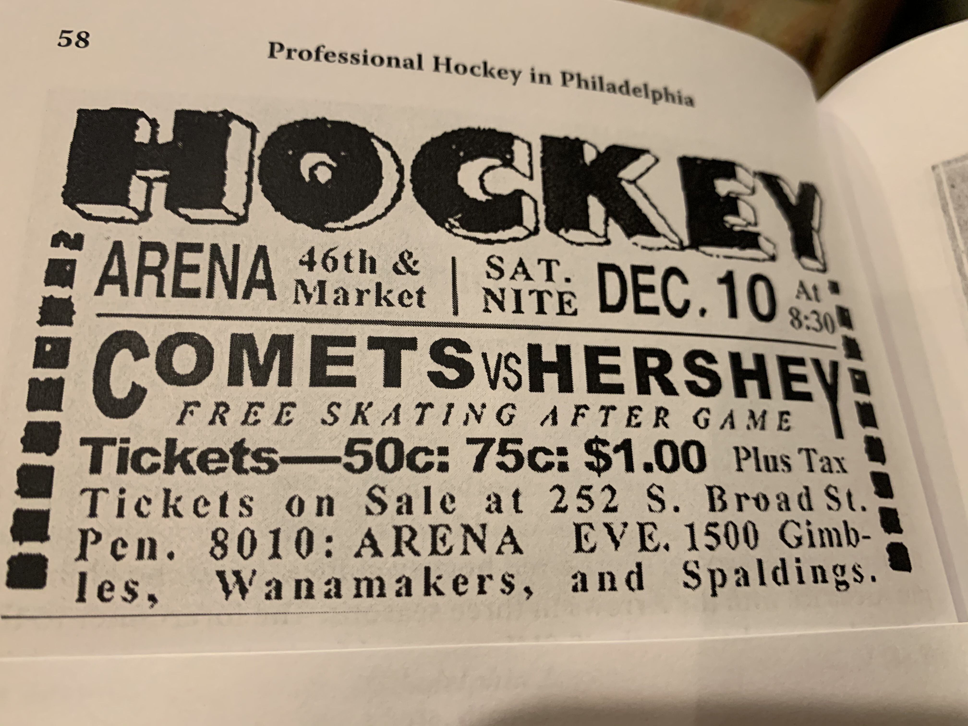 Professional Hockey in Philadelphia: A History: Bass, Alan: 9781476682693:  : Books
