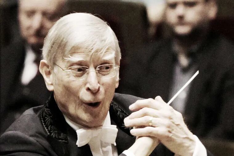 Herbert Blomstedt conducts the orchestra.