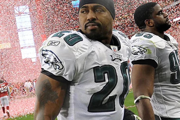 Eagles great Brian Dawkins announced his retirement on Monday. (Clem Murray/Staff file photo)