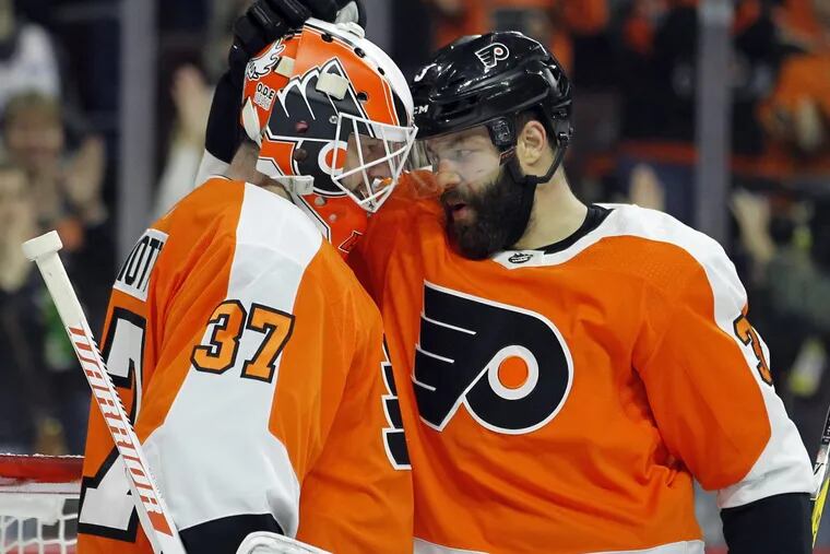It’s clear that the Philadelphia Flyers, from the coach on down, want goaltender Brian Elliott to find his game in time to start the first round of the playoffs.