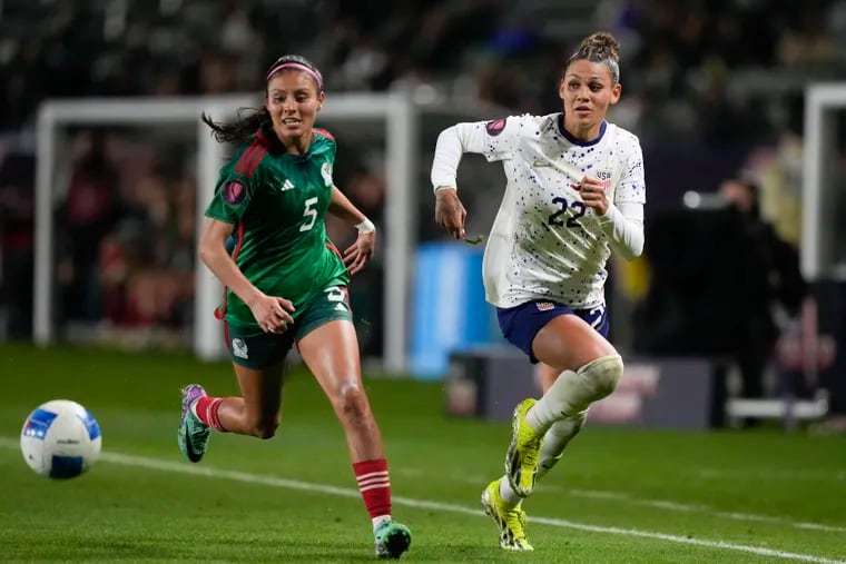 The United States and Mexico have moved their bid to host the women's World Cup from 2027 to 2031.