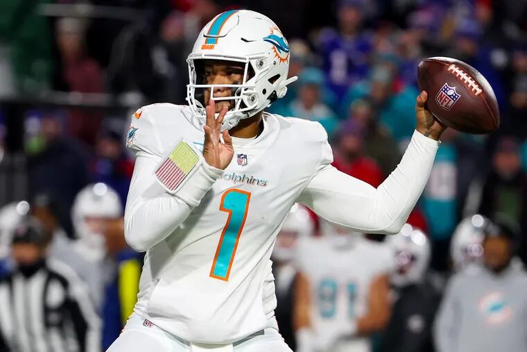 NFL betting predictions: Dolphins, Cardinals highlight our three