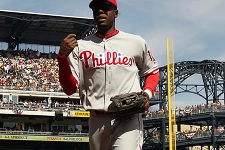 "The guy is a tremendous outfielder," Roy Halladay said about John Mayberry Jr. (Yong Kim/Staff Photographer)