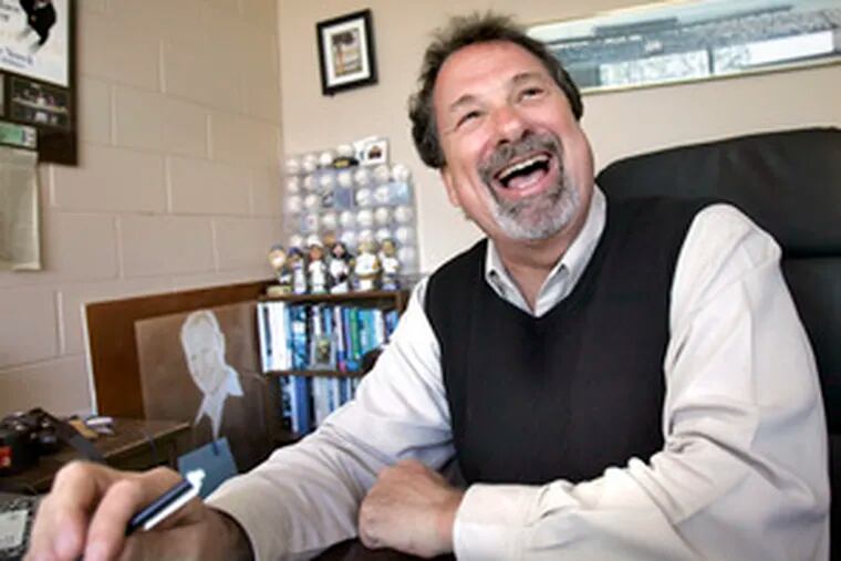 Mike Veeck says it&#0039;s OK to have fun with 10,000 losses.