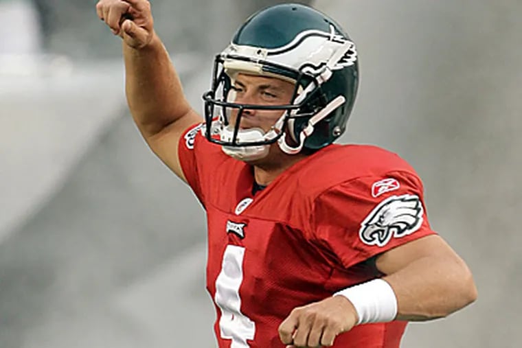 Eagles' Kevin Kolb runs on the field during Flight Night at Lincoln Financial Field. (Yong Kim / Staff Photographer)