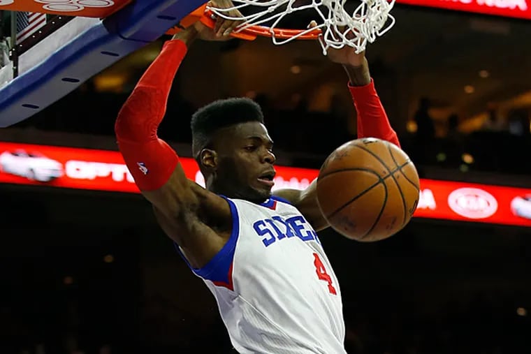 Nerlens Noel dunks in the Sixers' loss to the Los Angeles Clippers at the Wells Fargo Center. (Yong Kim/Staff Photographer)