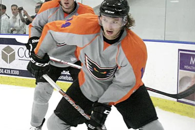 Sean Couturier collected two assists in his first game with the Phantoms on Tuesday. (Elizabeth Robertson/Staff Photographer)