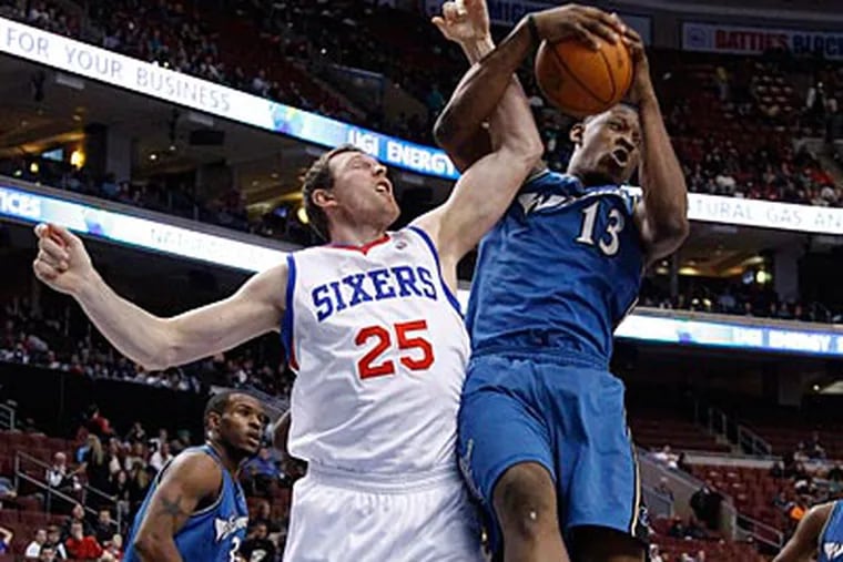 76ers free-agent forward Darius Songaila signed a one-year contract with Galatasaray in Turkey. (Matt Slocum/AP)
