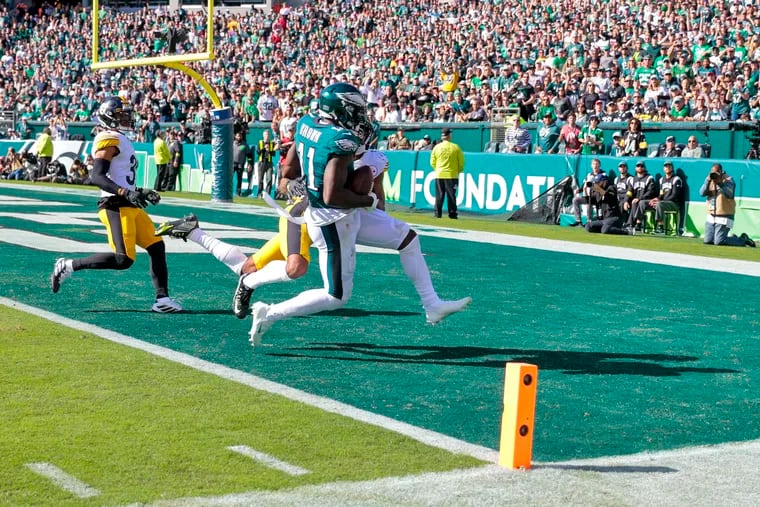 A.J. Brown's second touchdown catch puts the Eagles back on top of